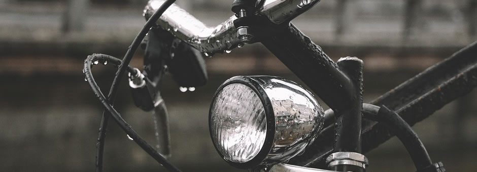 bike with wet handlebars